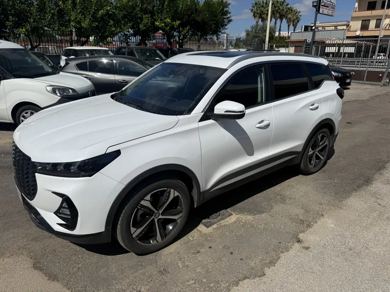 DR Automobiles DR6.0 6.0 1.6 t-gdi Gpl 178cv dct 22.000 Km — photo 1 of 3