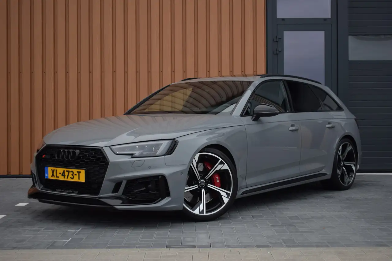 Audi RS4 2.9 TFSI 450pk Quattro Pano | HUD | Milltek | 360 — photo 1 of 40