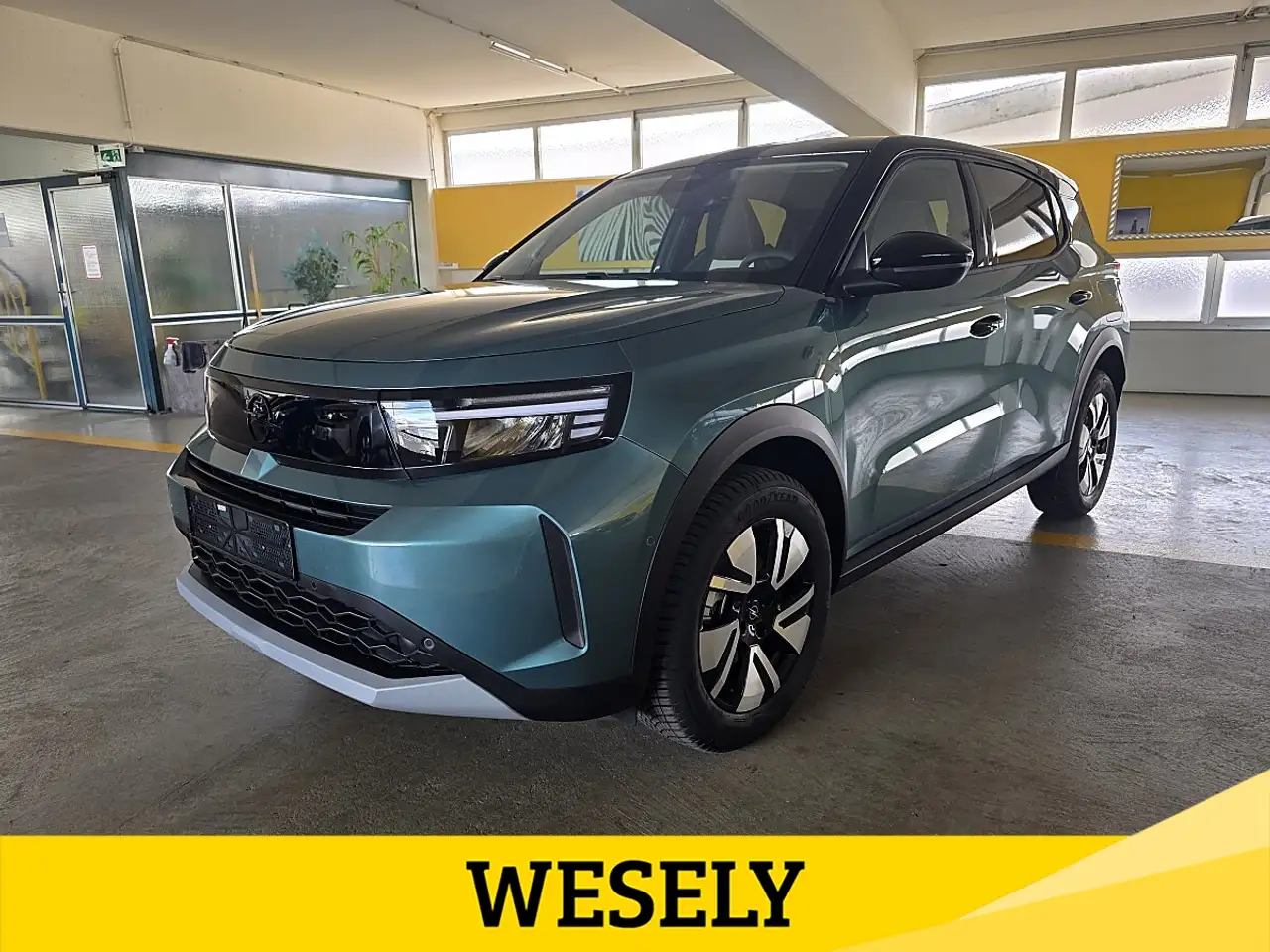 Opel Frontera 1.2 DI MHEV GS Aut. — photo 1 of 17