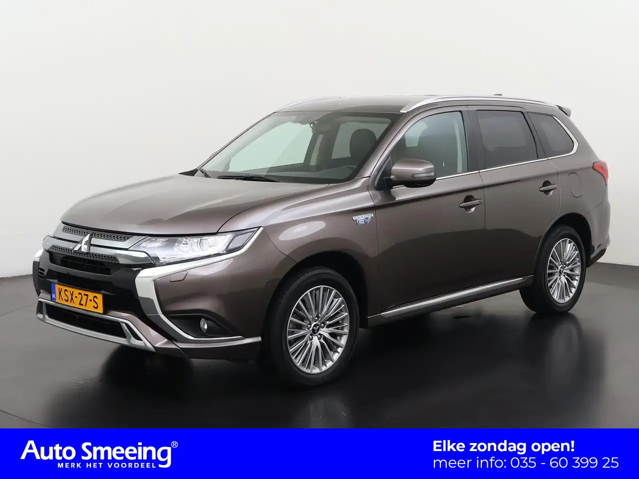 Mitsubishi Outlander 2.4 PHEV Intense S | Trekhaak | Leder/Alcantara | — photo 1 of 40
