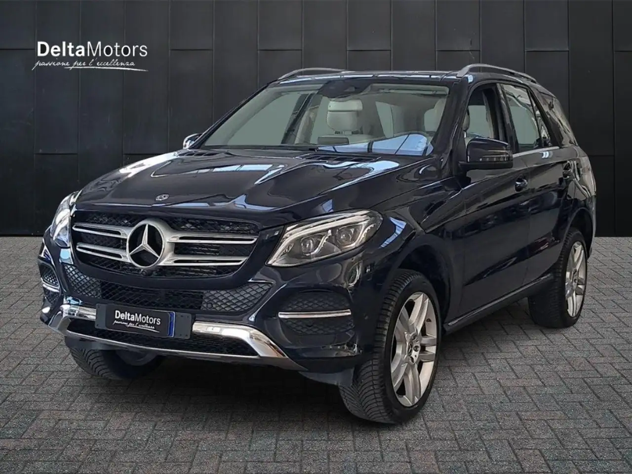Mercedes-Benz GLE 250 - GLE 250 d Exclusive 4matic auto — photo 1 of 15