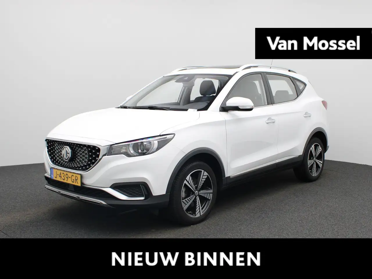 MG ZS MG EV Luxury 45 kWh | Panoramadak | Lederen bekled — photo 1 of 38