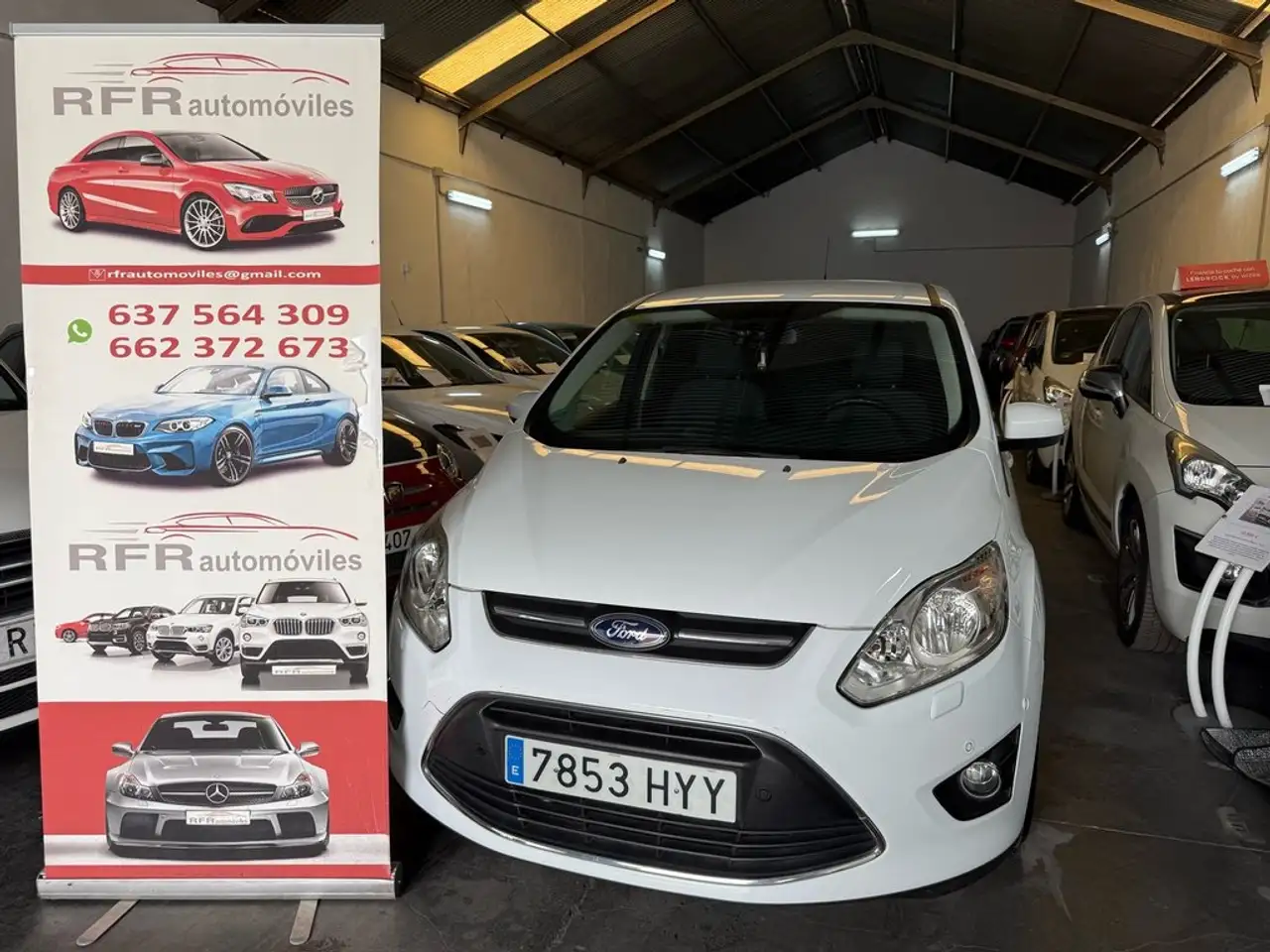 Ford C-Max 1.0 Ecoboost Auto-S&S Titanium 125 — photo 1 of 23