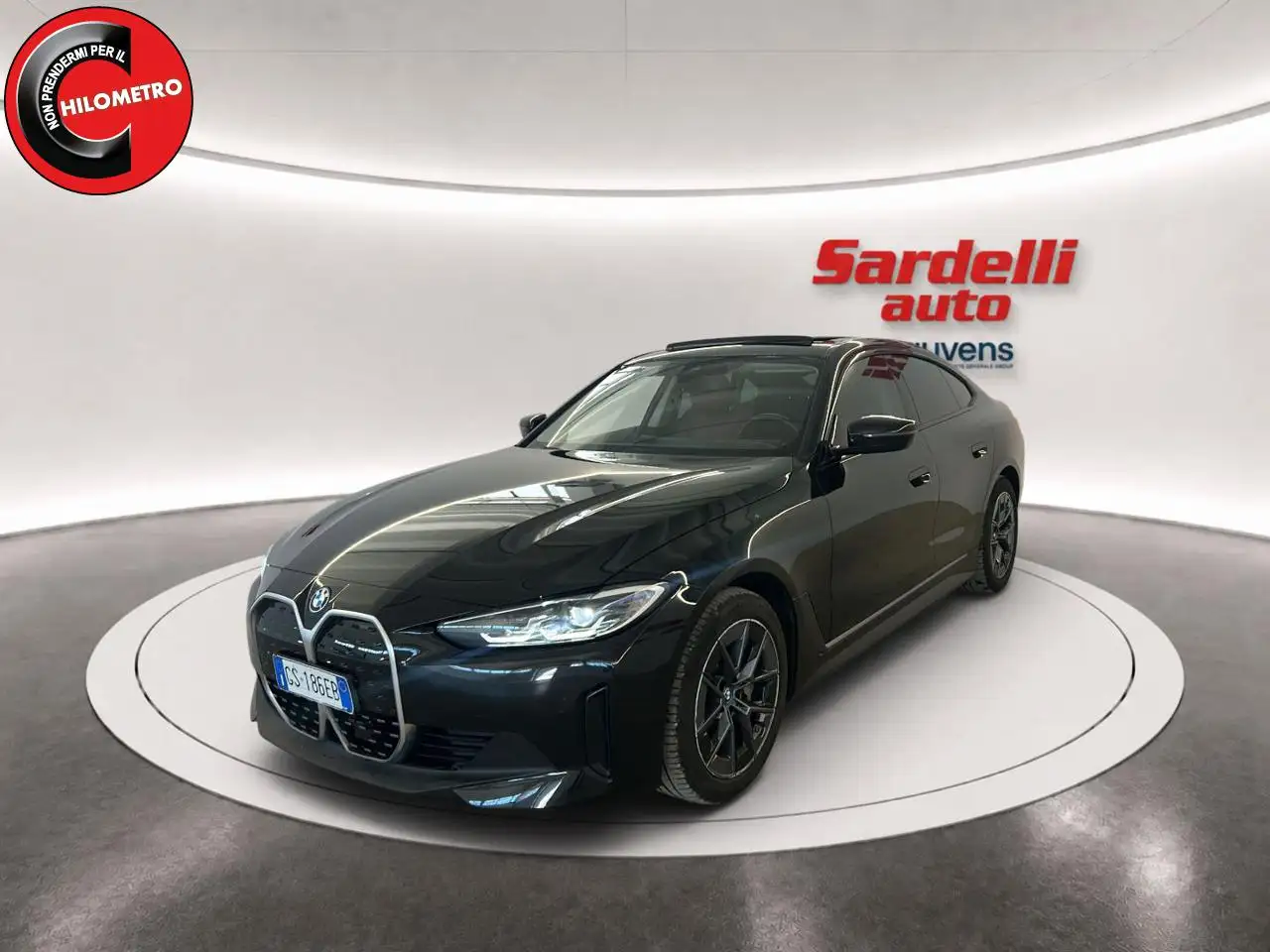 BMW i4 eDrive 40 Sport — photo 1 of 15