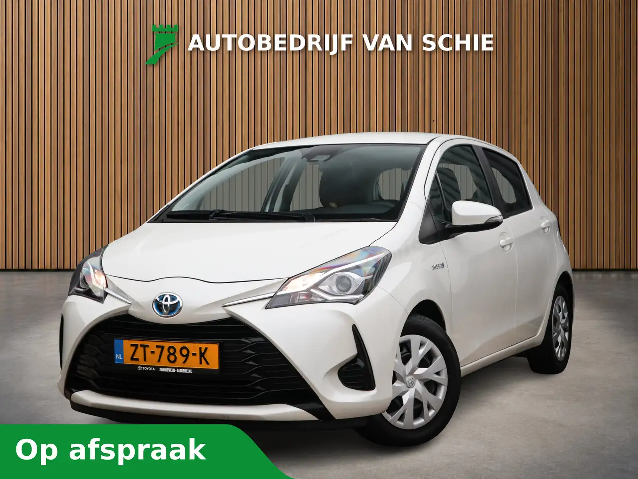 Toyota Yaris 1.5 Hybrid Active 1e-Eig. & Keurig-Onderh. BOVAG-G — photo 1 of 4