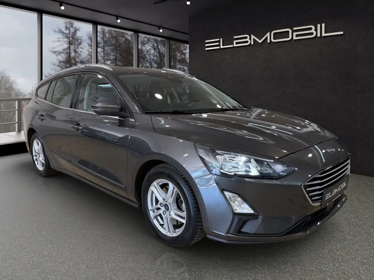 Ford Focus 1.5 EcoBlue Turnier Cool & Connect*1 Hand — photo 1 of 28