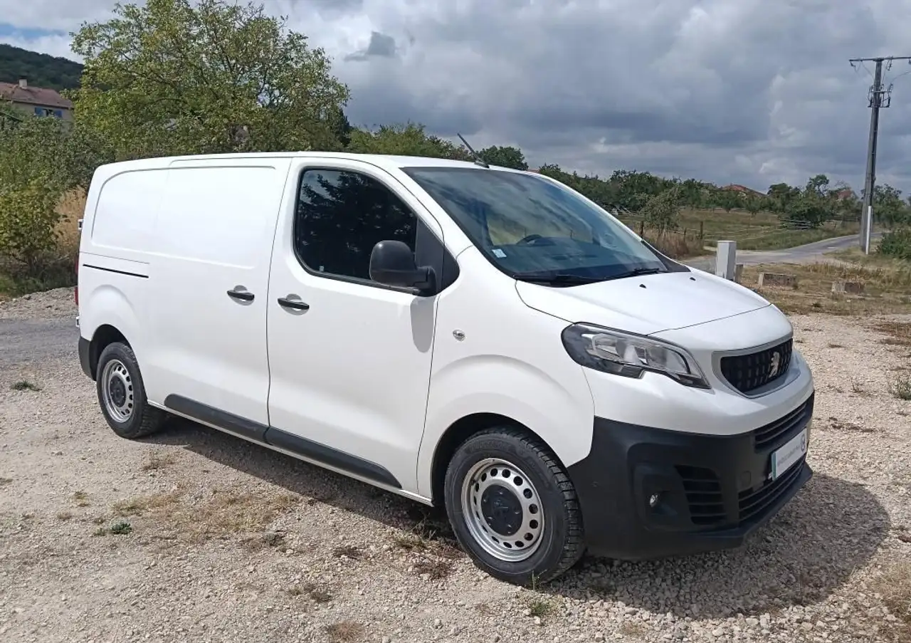 Peugeot Expert III 2.0 BlueHDi 150ch S&S 3 places Révisé & garantie 12 mois — photo 1 of 26