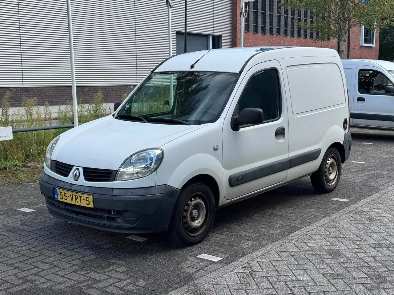Renault Kangoo 1.5 DCI 45KW E4 — photo 1 of 9