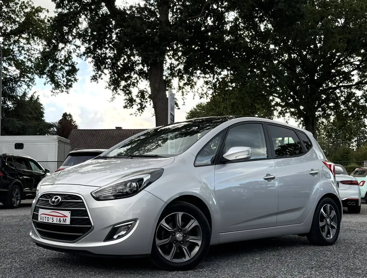 Hyundai iX20 1.6i Benzine - Automaat Pano Navi Zetelverw. Garantie! — photo 1 of 15