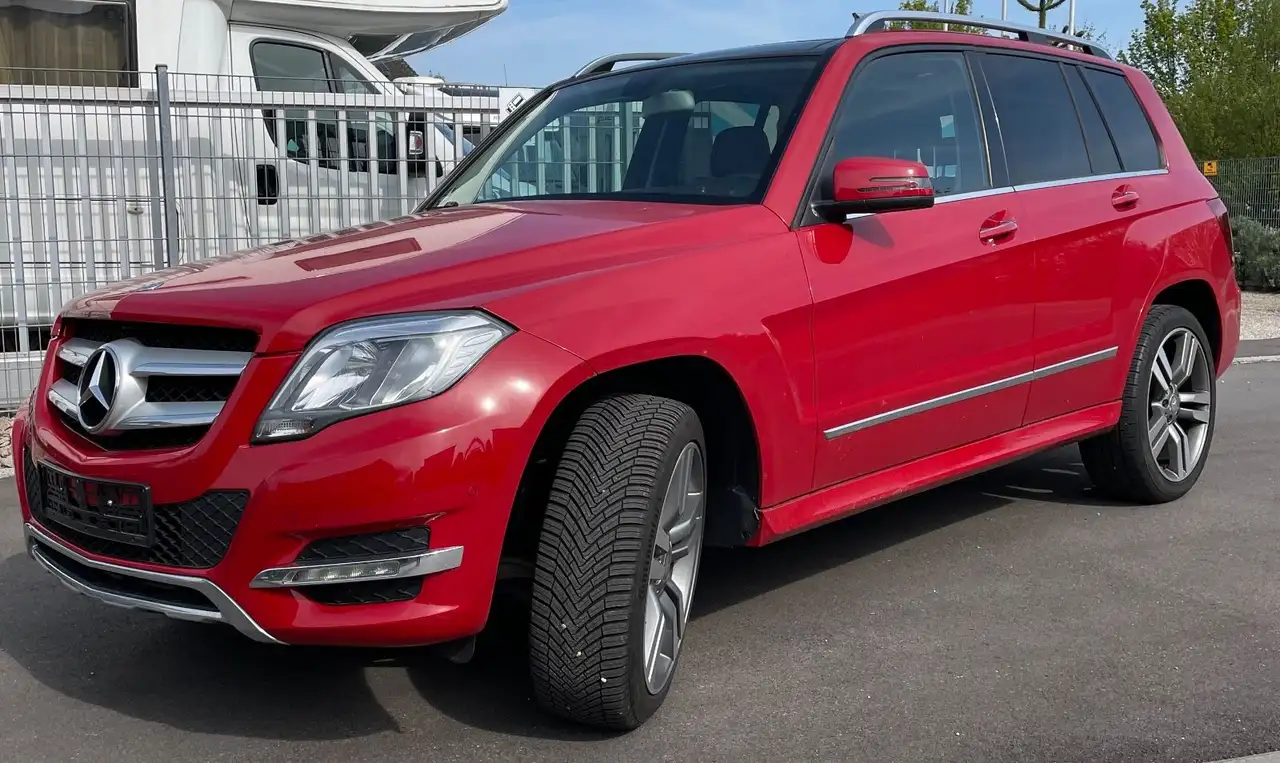 Mercedes-Benz GLK 350 4-Matic Leder Panorama Memory Navigation — photo 1 of 14