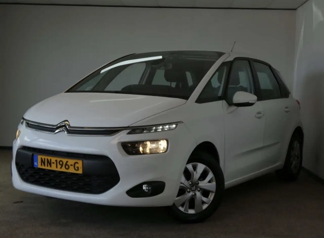 Citroen C4 Picasso 1.6 VTi Tendance — photo 1 of 16