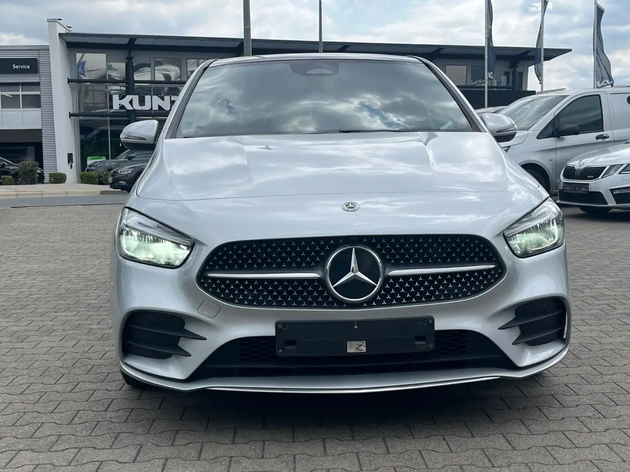 2023 Mercedes-Benz B 200 AMG *Pano *AHK *LED, photograph 5