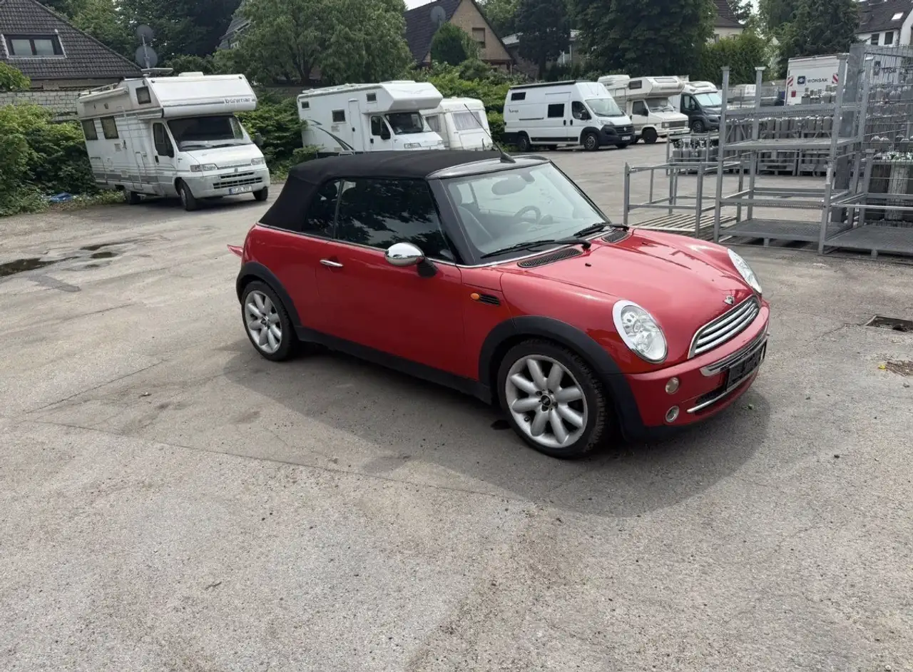 MINI Cooper Cabrio 1.6 Automatik - Klima - Xenon — photo 1 of 7
