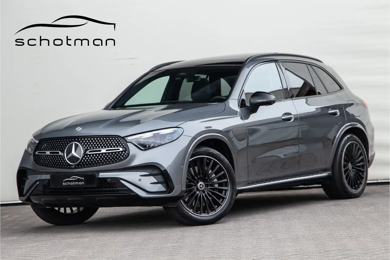 Mercedes-Benz GLC 400 400e 4MATIC AMG Premium+ Pano, Luchtvering, Achter — photo 1 of 40