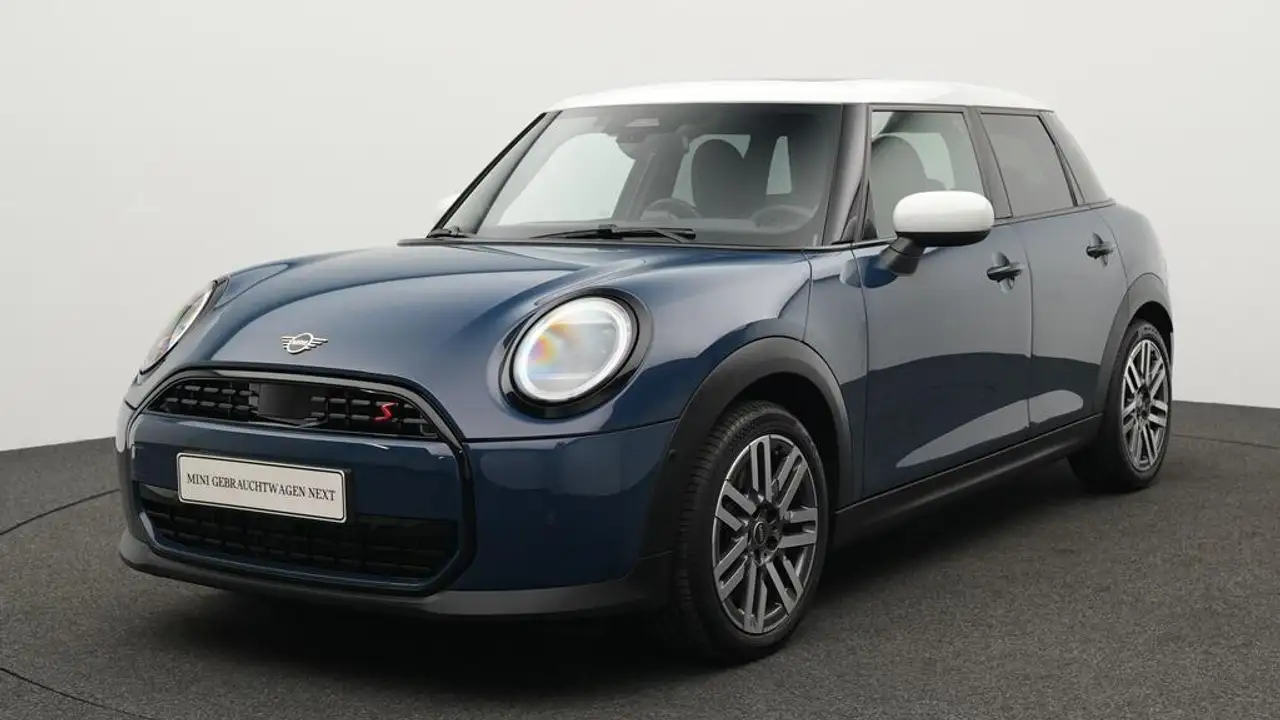 MINI Cooper S Classic Trim — photo 1 of 26
