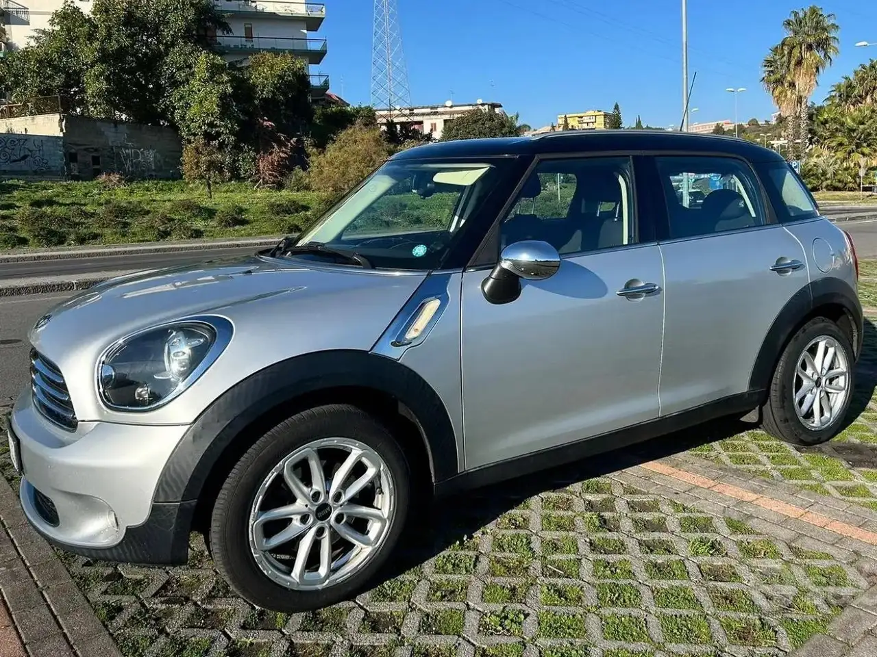MINI Cooper D Countryman Mini Countryman R602.0 auto — photo 1 of 6