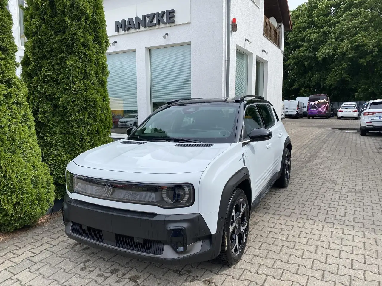 Renault R 4 E-Tech elektrisch Techno 150 Comfort Range — photo 1 of 17