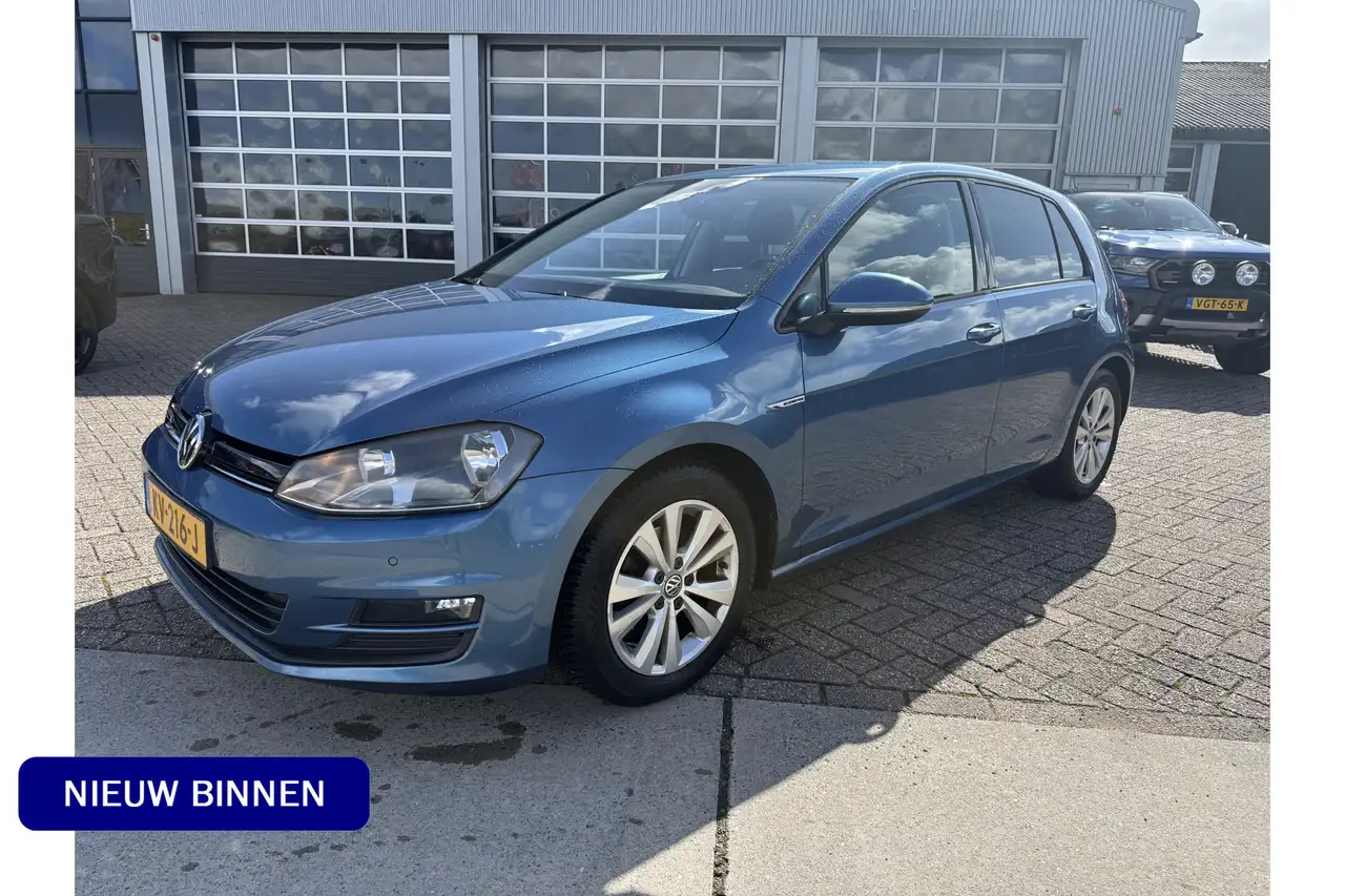 Volkswagen Golf 1.0 TSI Comfortline ** Executive pakket ** Navigat — photo 1 of 11