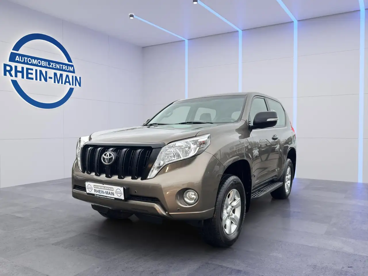 Toyota Land Cruiser 3.0 65.000km AUTOMATIK — photo 1 of 28