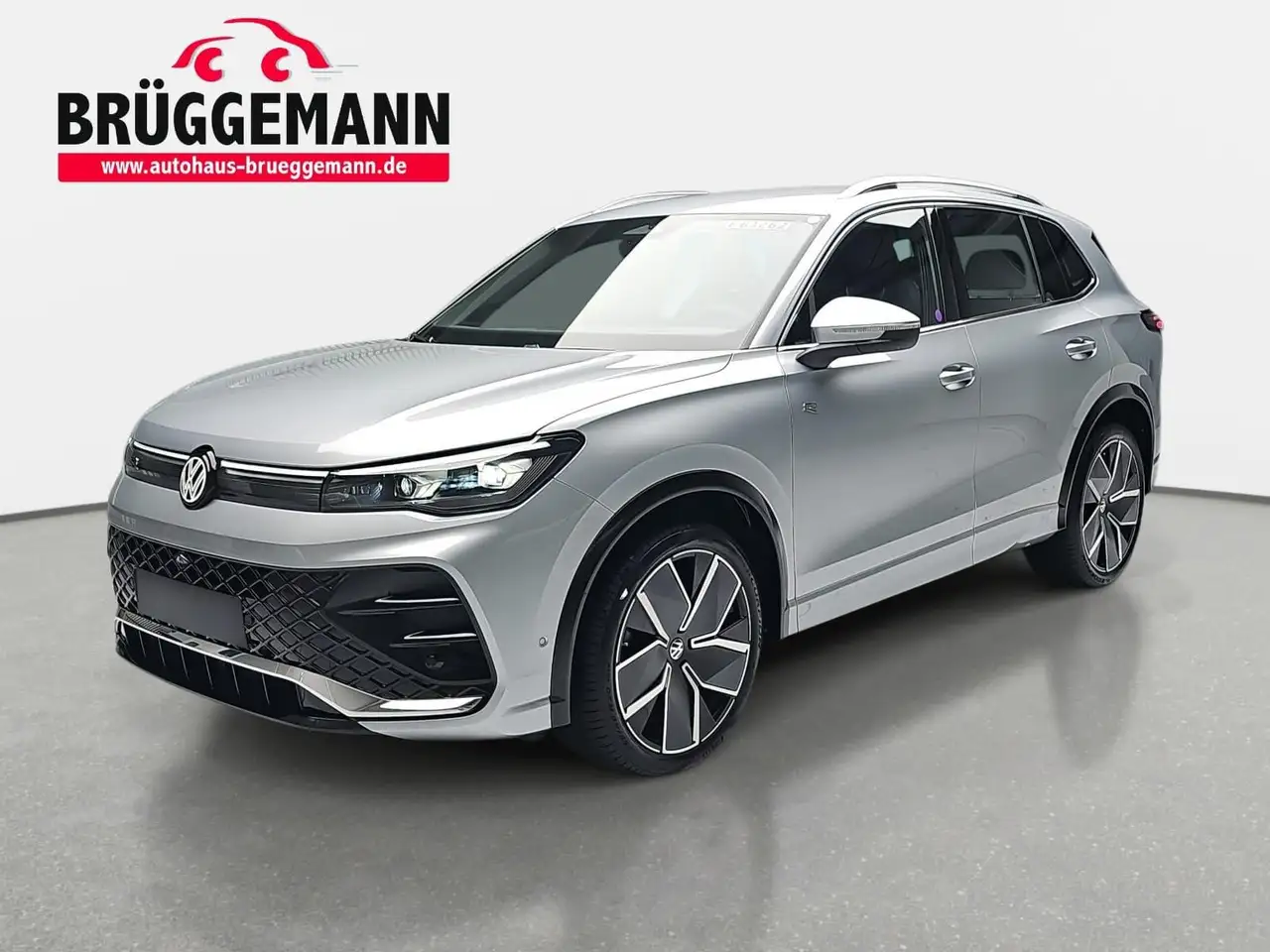 Volkswagen Tiguan TIGUAN 1.5 ETSI DSG R-LINE NAVI MATRIX LM20 — photo 1 of 20