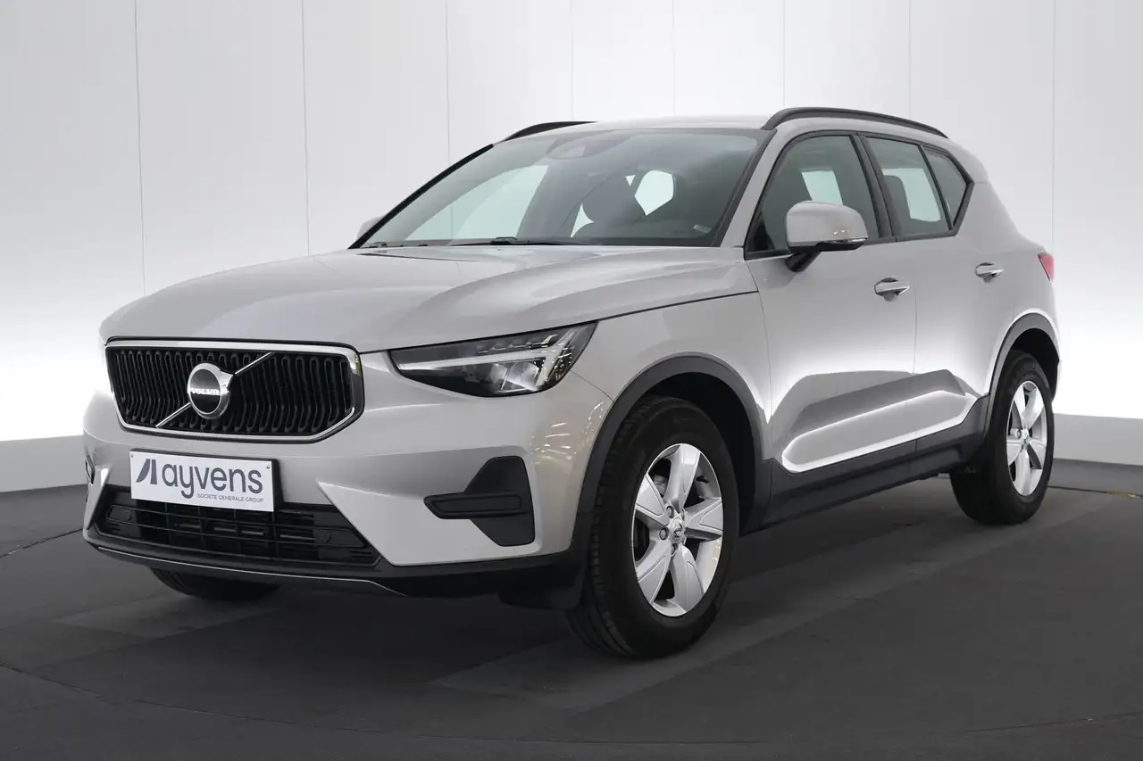 Volvo XC40 1.5 T2 Essential LED GPS PDC CAM Carplay Cruise Ct — photo 1 of 15