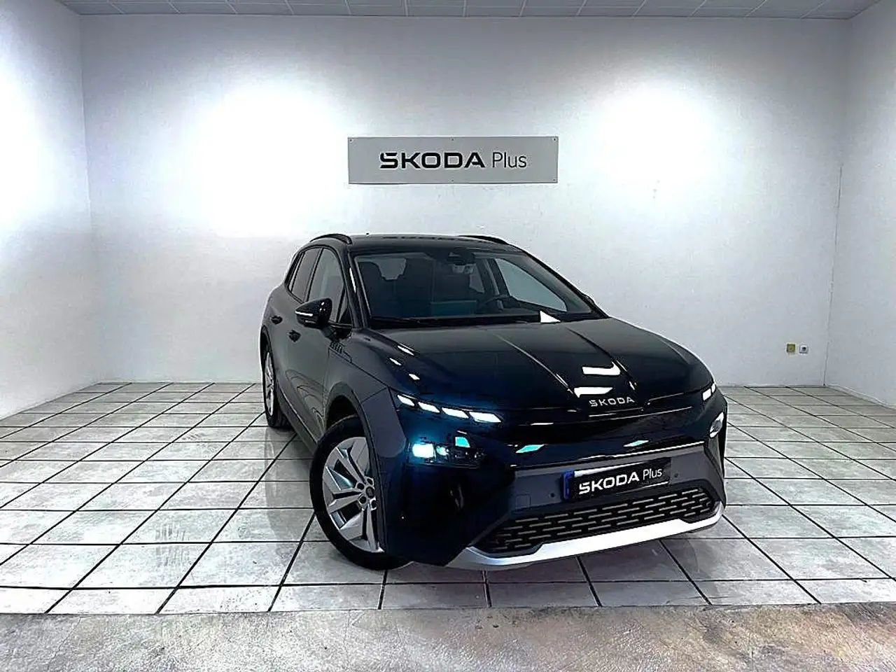 Skoda Elroq 60 150KW 63kWh — photo 1 of 11