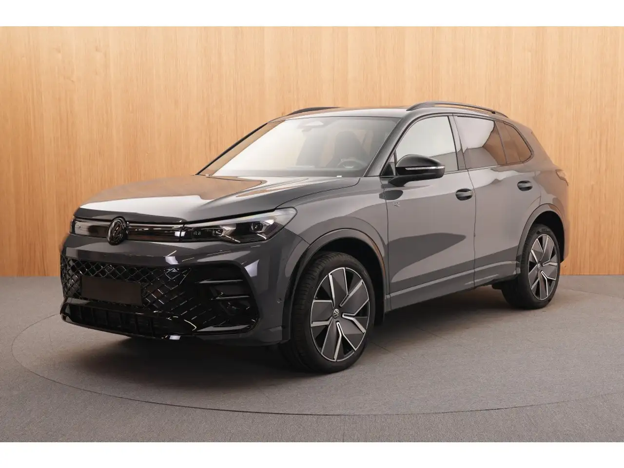 Volkswagen Tiguan R-Line 2.0 TDI 4Motion 142KW-193CV DSG7 - Toit Ouv — photo 1 of 15