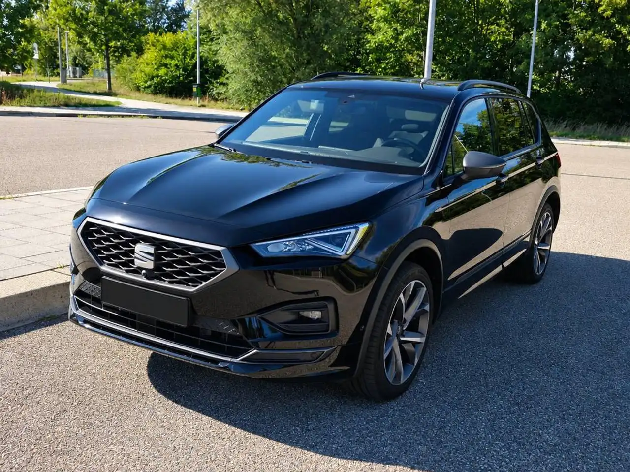 SEAT Tarraco Tarraco 2.0 TDI 4Drive DSG SCR FR — photo 1 of 17