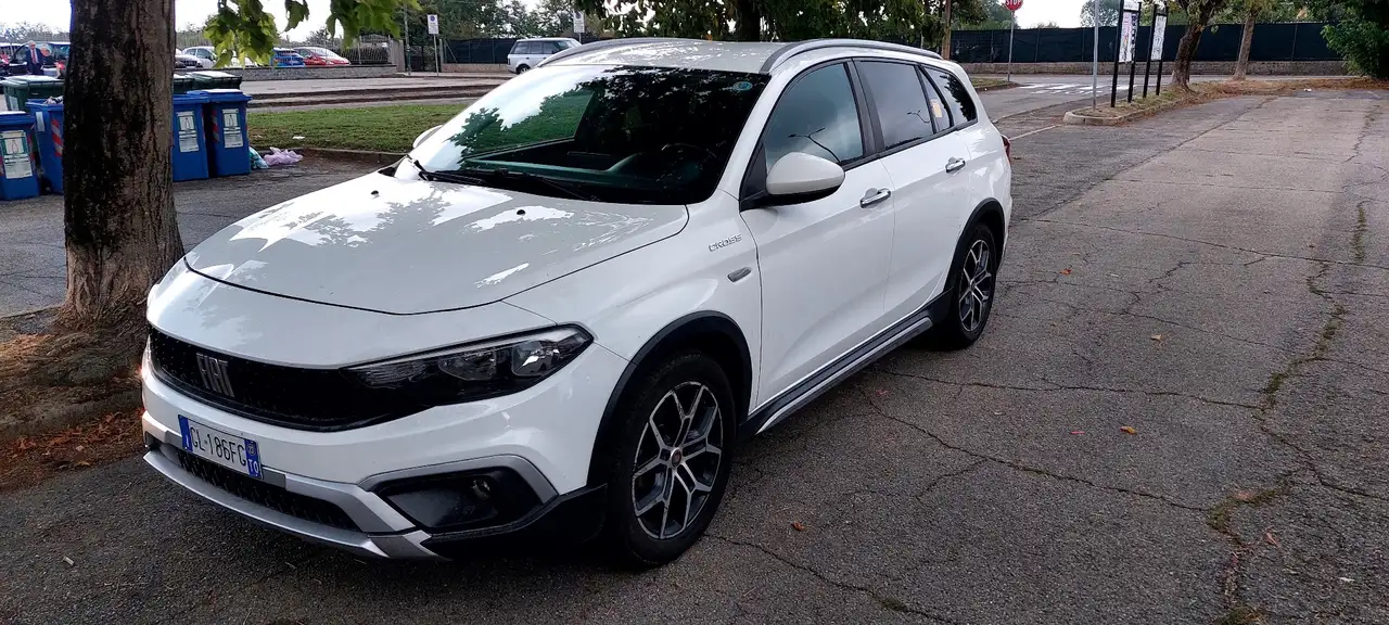 Fiat Tipo SW 1.6 mjt Cross s&s 130cv — photo 1 of 8