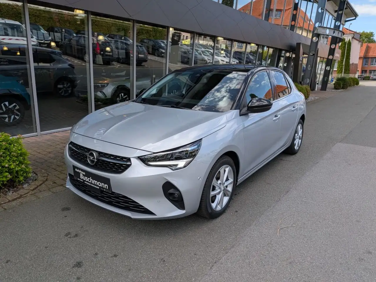 Opel Corsa 1.2 Direct Injection Turbo Start/Stop Elegance — photo 1 of 24