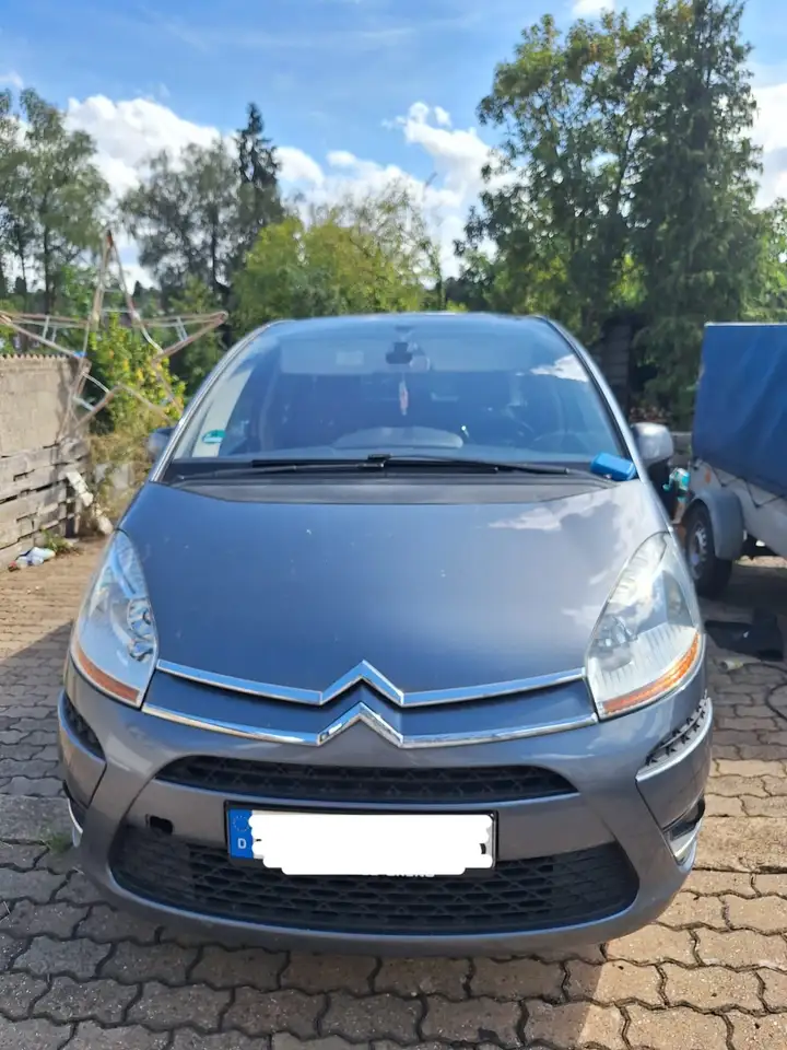 Citroen C4 Picasso 1.6 HDi FAP EGS6 CoolTech — photo 1 of 7