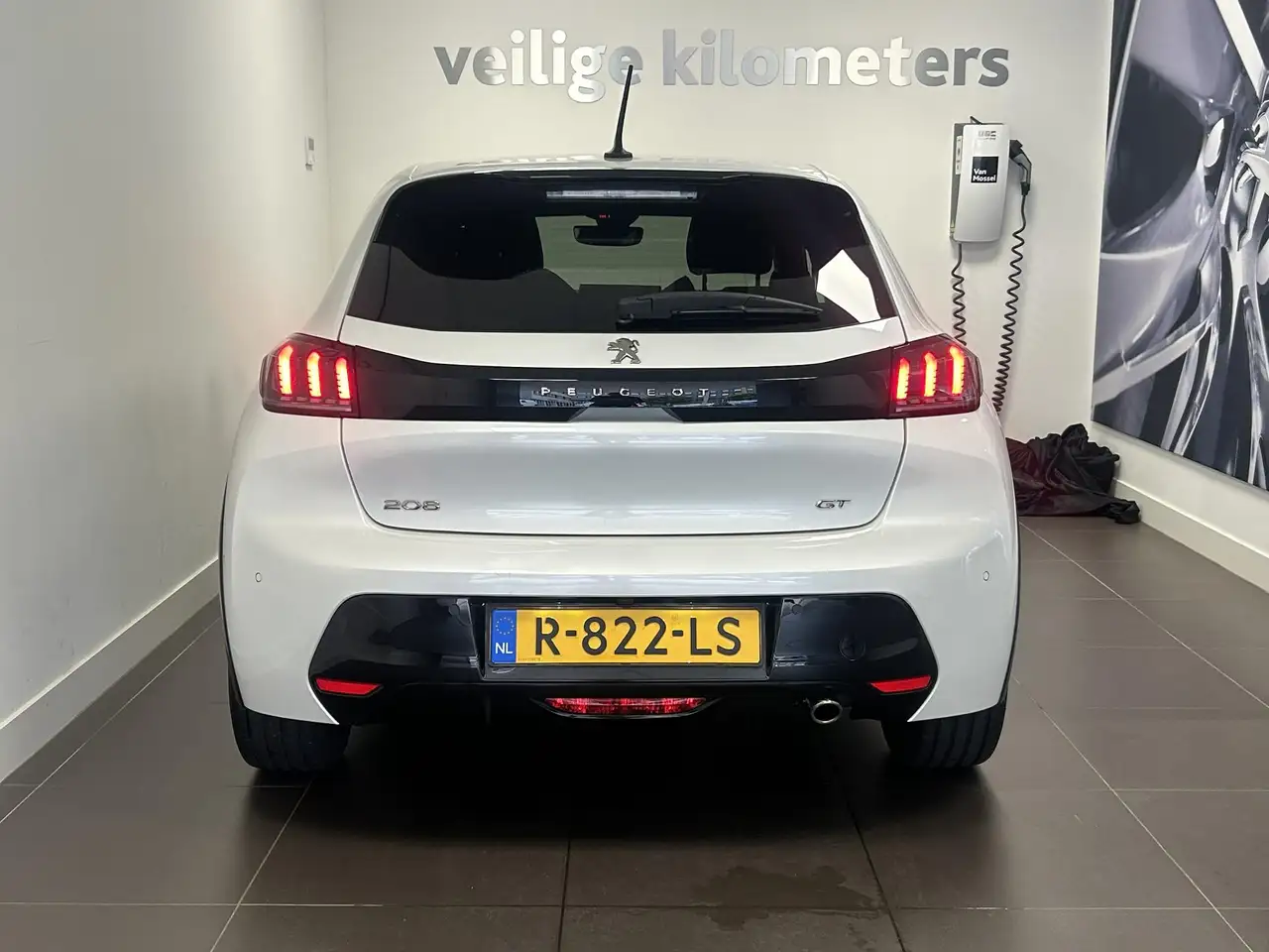 Peugeot 208 1.2 PureTech GT Pack | Camera | Adaptieve Cruise C — photo 1 of 24