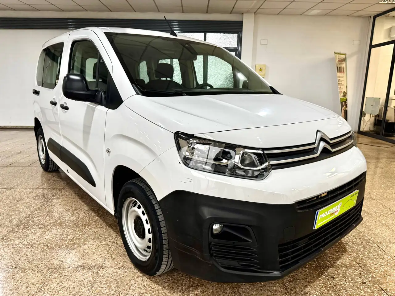 Citroen Berlingo Berlingo BlueHDi S — photo 1 of 12