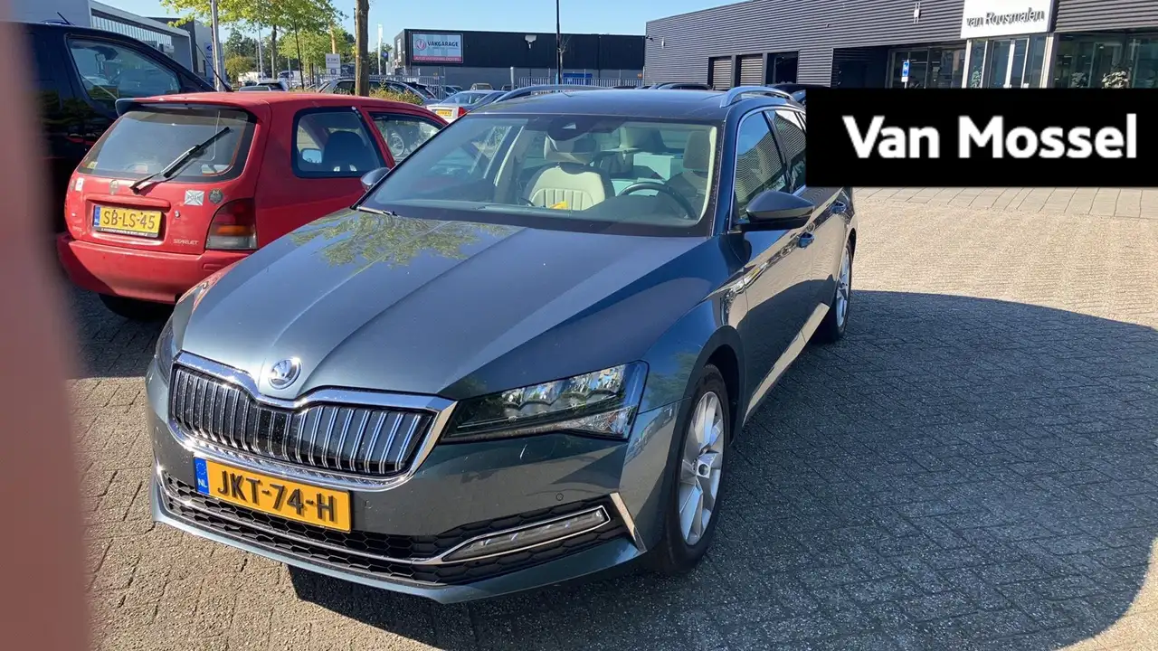 Skoda Superb Combi 1.4 TSI iV Business | PANORAMADAK | STOELVER — photo 1 of 7