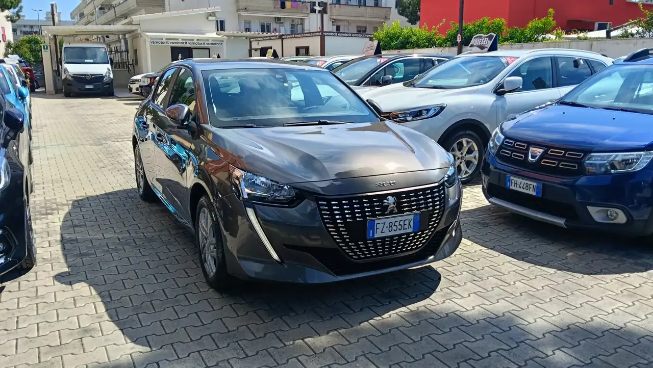 Peugeot 208 BlueHDi 100 S&S 5 porte Allure — photo 1 of 15