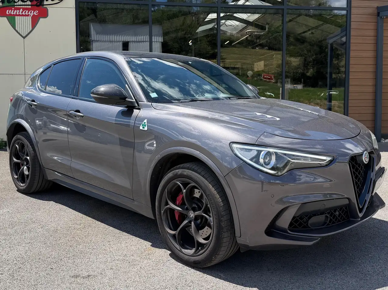 Alfa Romeo Stelvio Stelvio 2.9 V6 510ch AT8 Quadrifoglio — photo 1 of 40