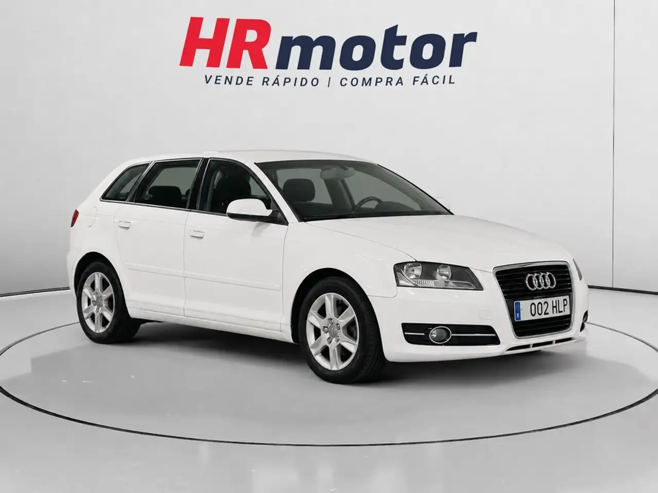 Audi A3 Sportback 1.6TDI Attraction S-Tronic — photo 1 of 23
