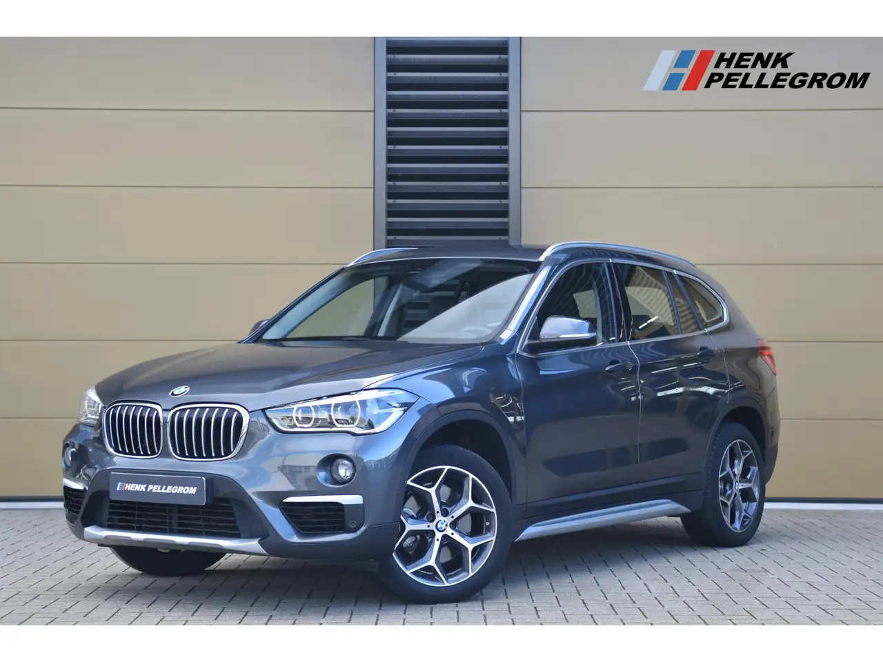 BMW X1 sDrive20i Orange Edition II * X-Line * Head-Up * S — photo 1 of 33
