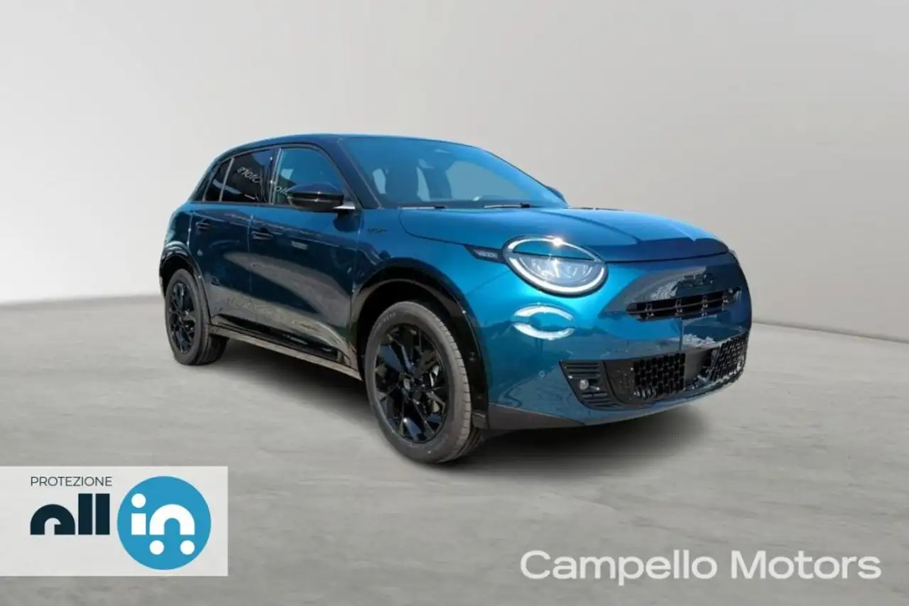 Fiat 600 600 1.2 Hybrid 145cv Sport — photo 1 of 15