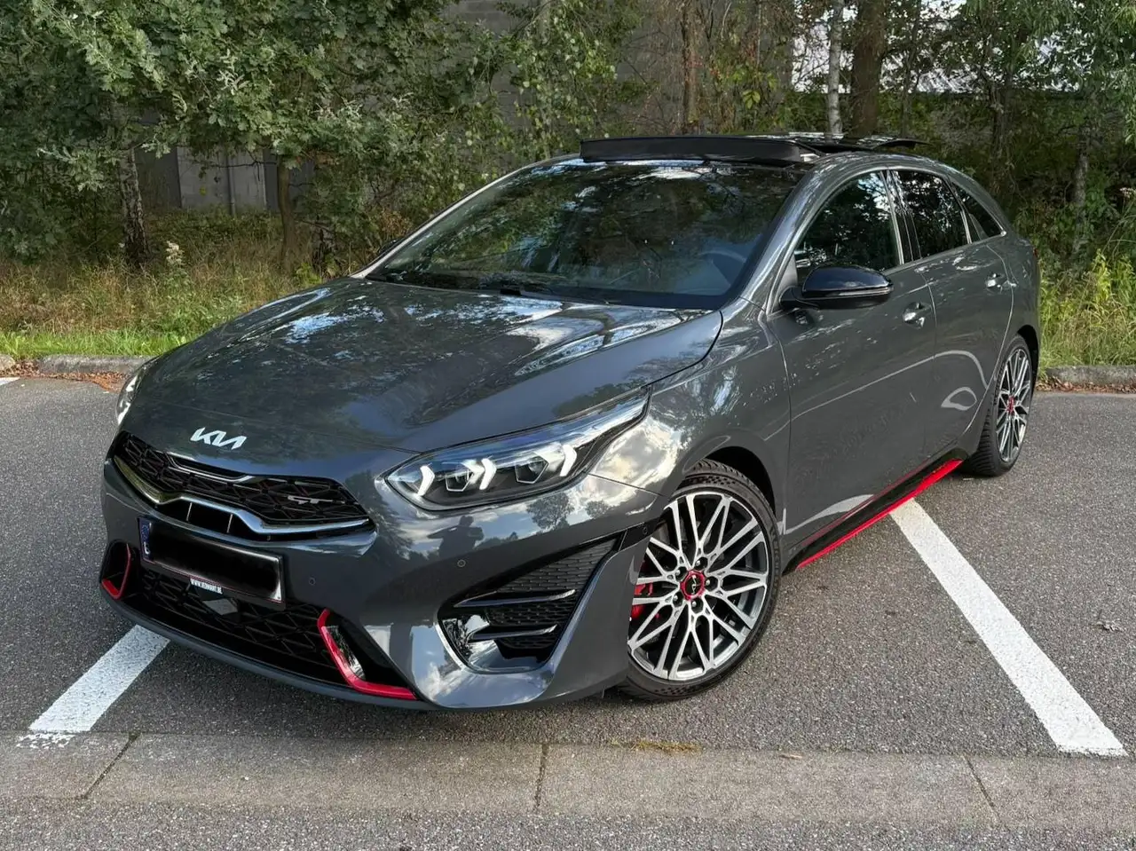 Kia ProCeed / pro_cee'd ProCeed GT 1.6 T-GDi GT ISG DCT — photo 1 of 17