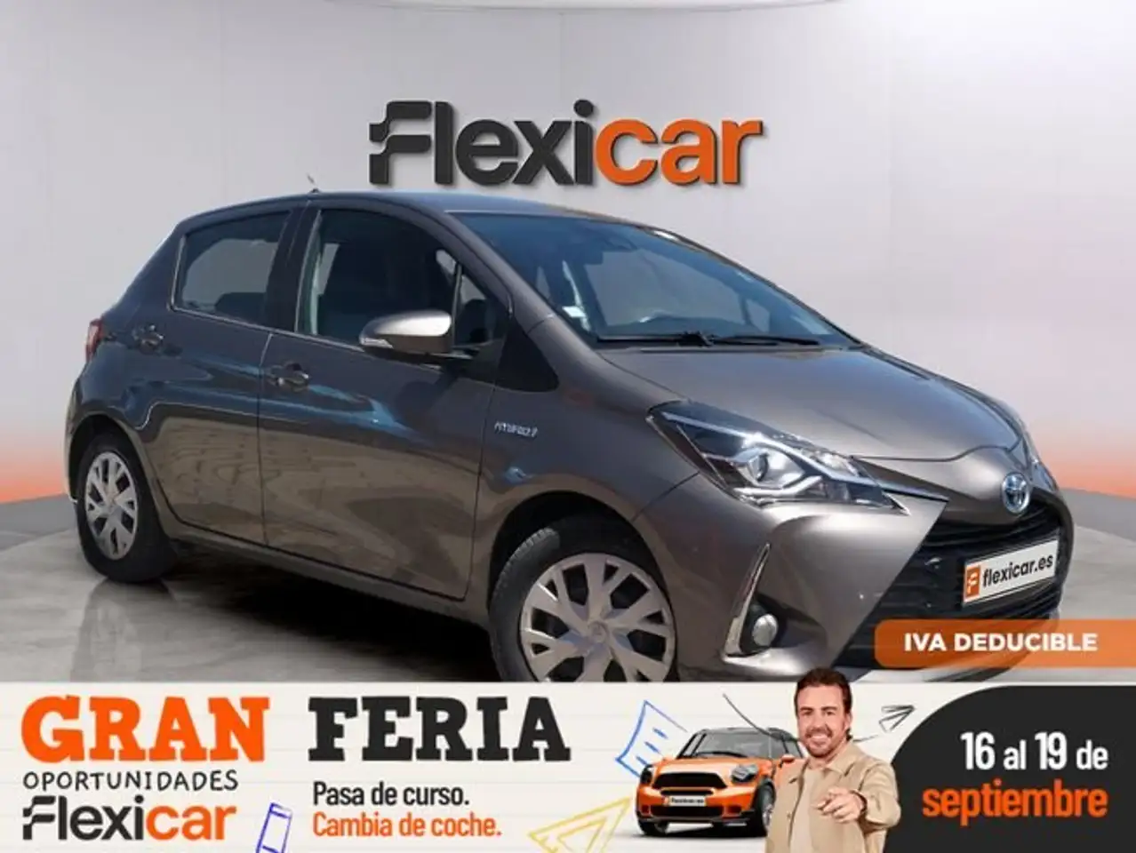 Toyota Yaris 100H 1.5 Active — photo 1 of 25