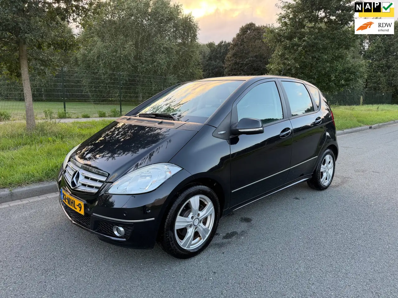 Mercedes-Benz A 160 BlueEFFICIENCY Business Class Avantgarde — photo 1 of 15