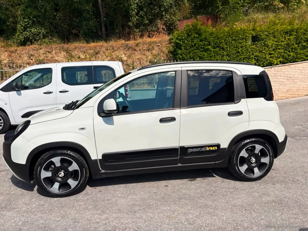 2025 Fiat Panda 1.0 FireFly S&S Hybrid Pandina, photograph 8