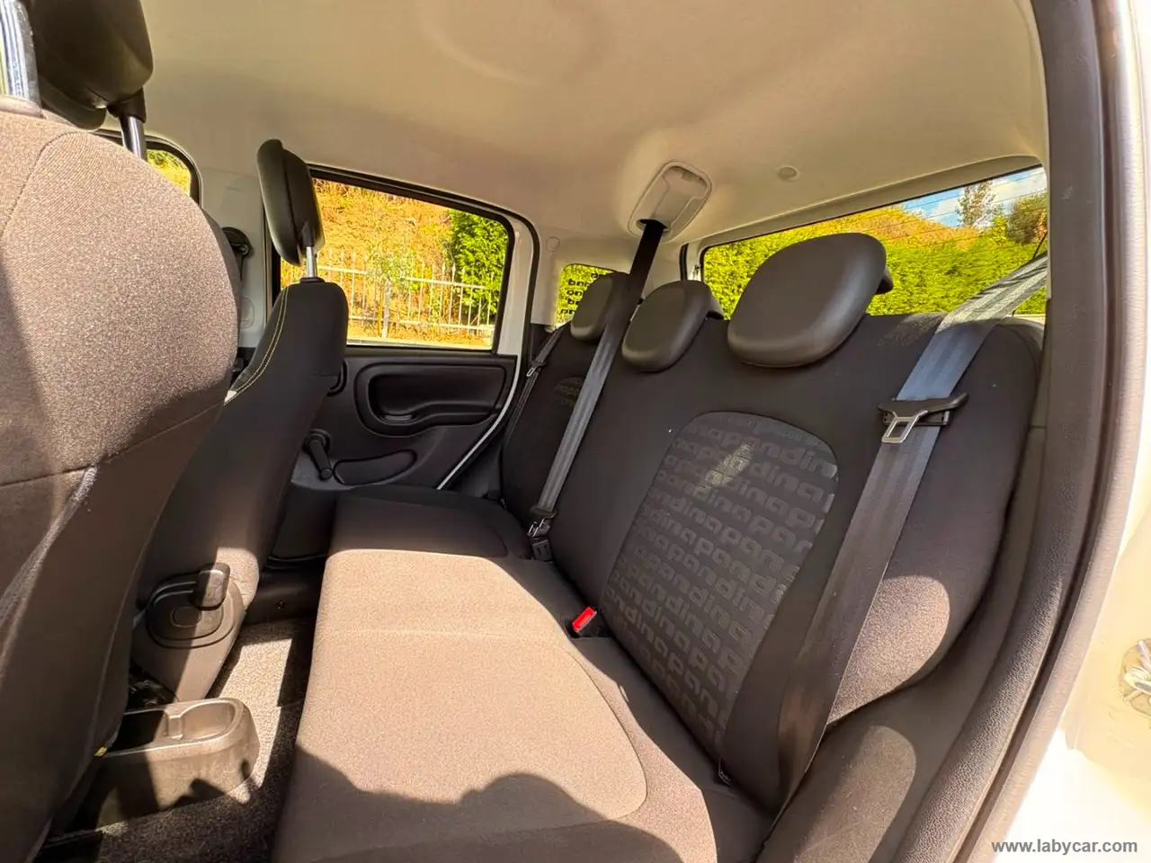 2025 Fiat Panda 1.0 FireFly S&S Hybrid Pandina, photograph 12