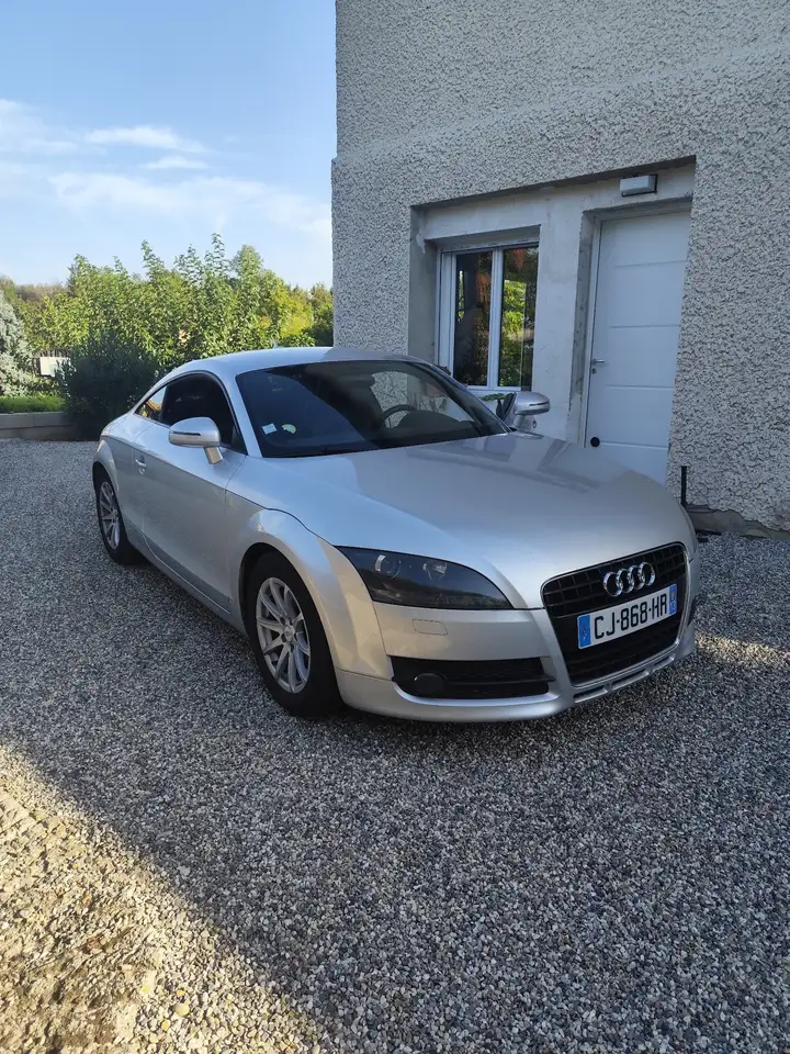 Audi TT Coupé 2.0 TFSI 200 S-Tronic A — photo 1 of 16