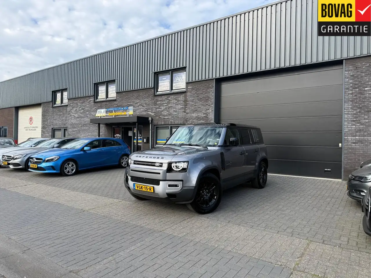 Land Rover Defender 2.0 D240 110 S | 3/6/12MND GARANTIE | GRIJSKENTEKE — photo 1 of 34