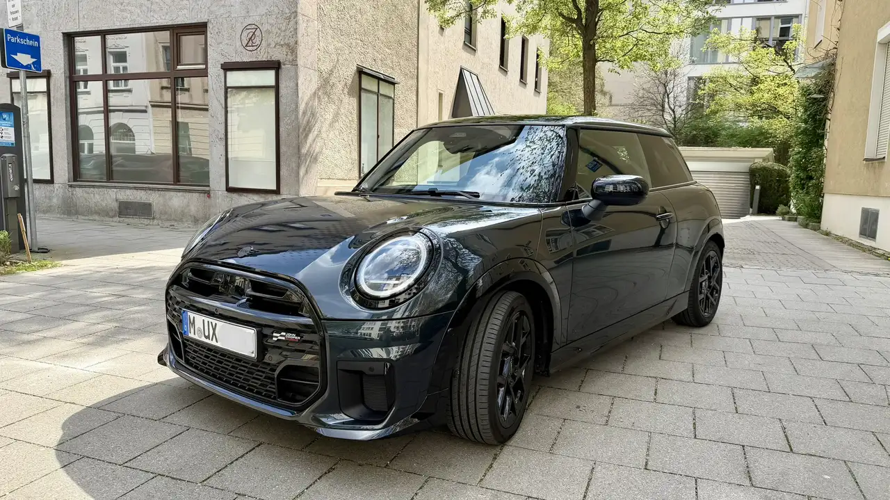 MINI Cooper S Cooper S John Cooper Works Trim — photo 1 of 7