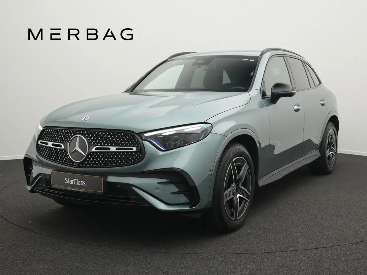 Mercedes-Benz GLC 300 GLC 300 d 4M AMG-Line Digital+AHK+19"+Night+Memo — photo 1 of 24