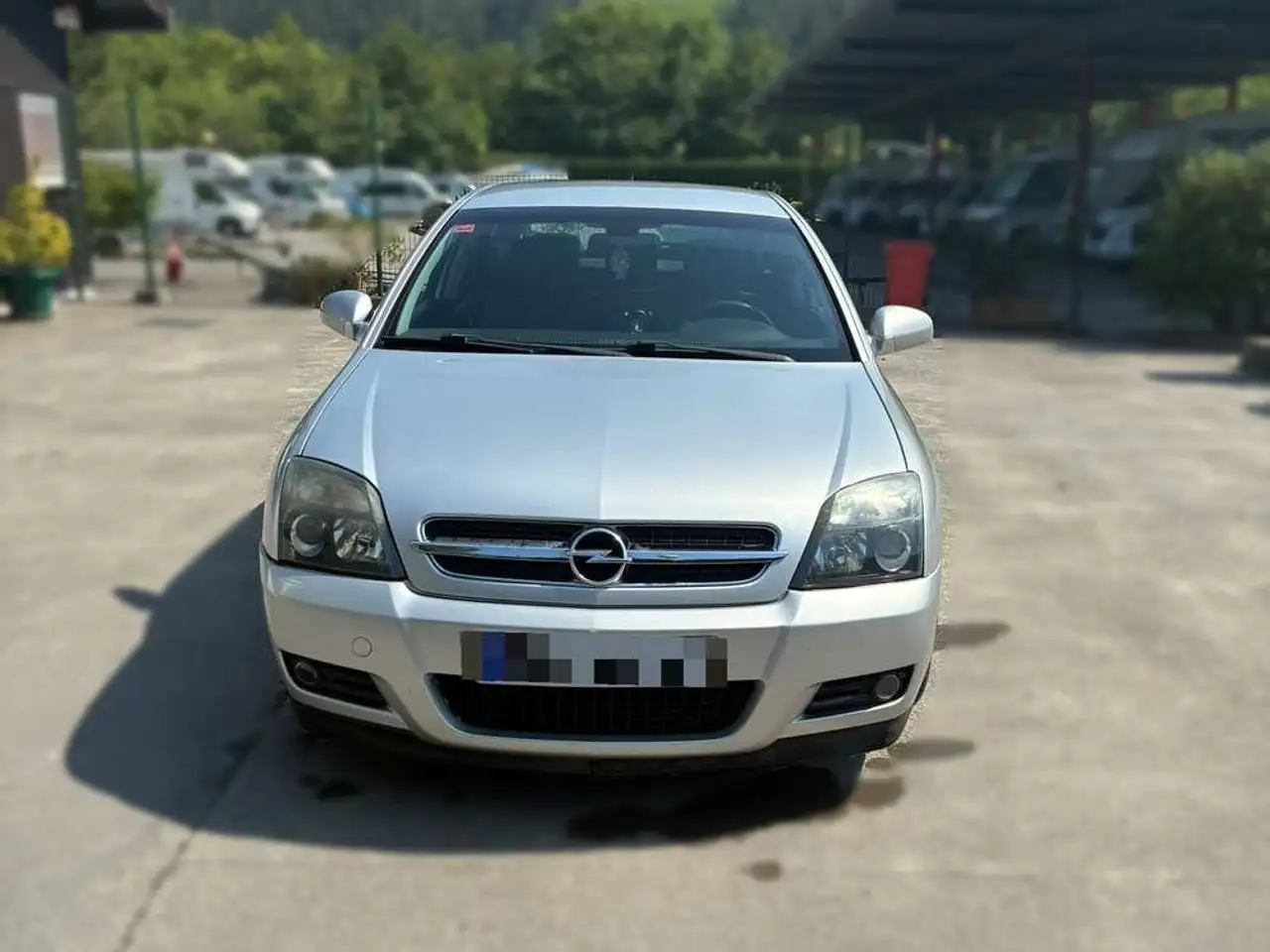Opel Vectra 2.2 16v GTS — photo 1 of 14