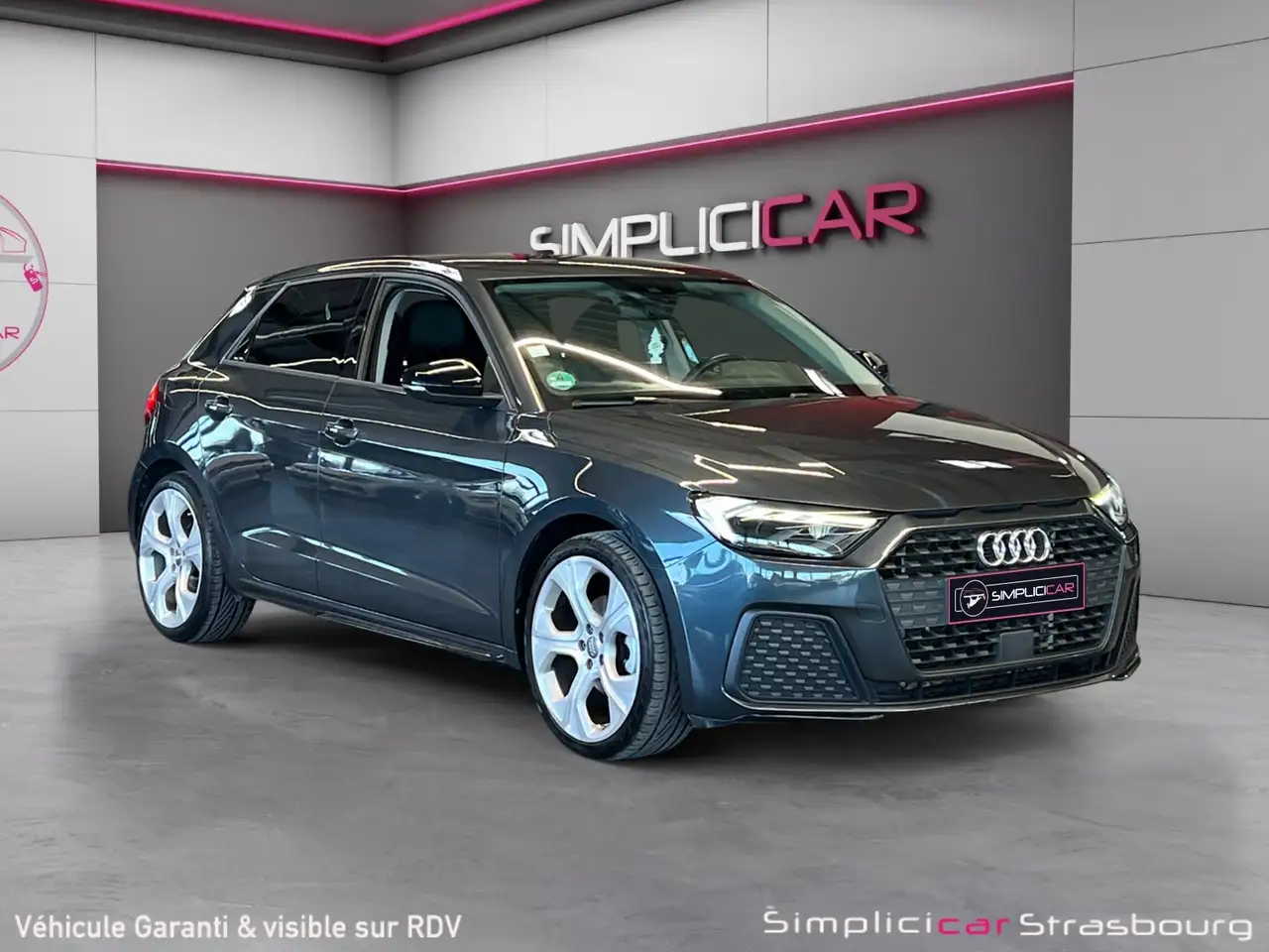Audi A1 30 TFSI 116 DESIGN — photo 1 of 15